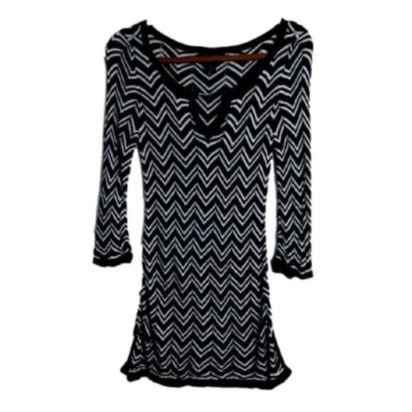 WHITE House Black Market  Bodycon Dress XS Blue White Chevron Design - Picture 1 of 9